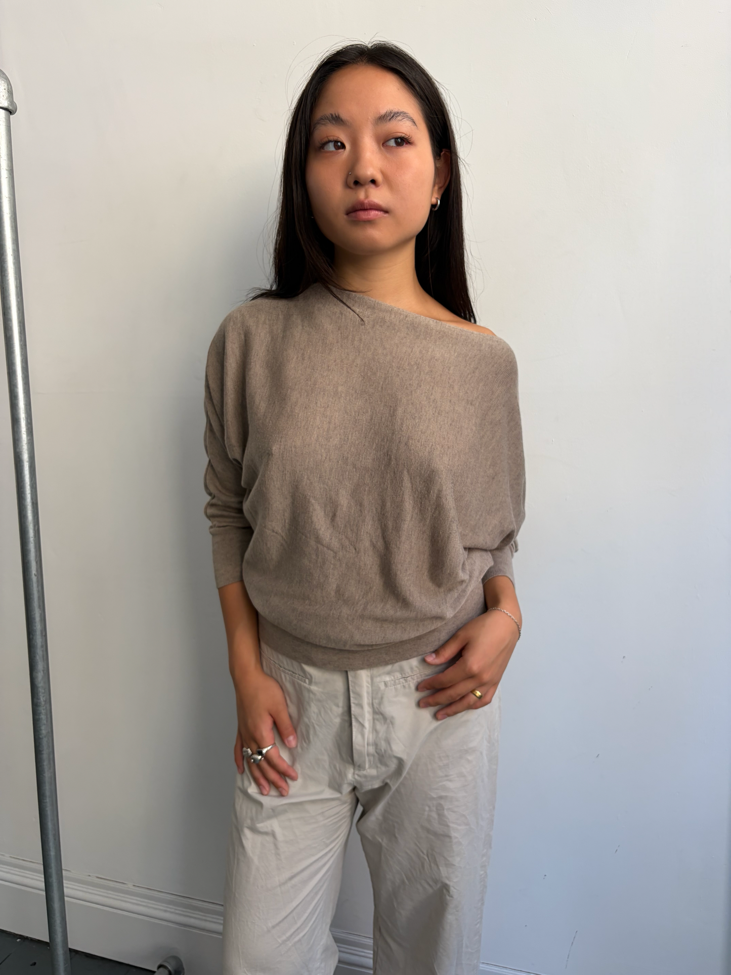 Off the shoulder Jumper