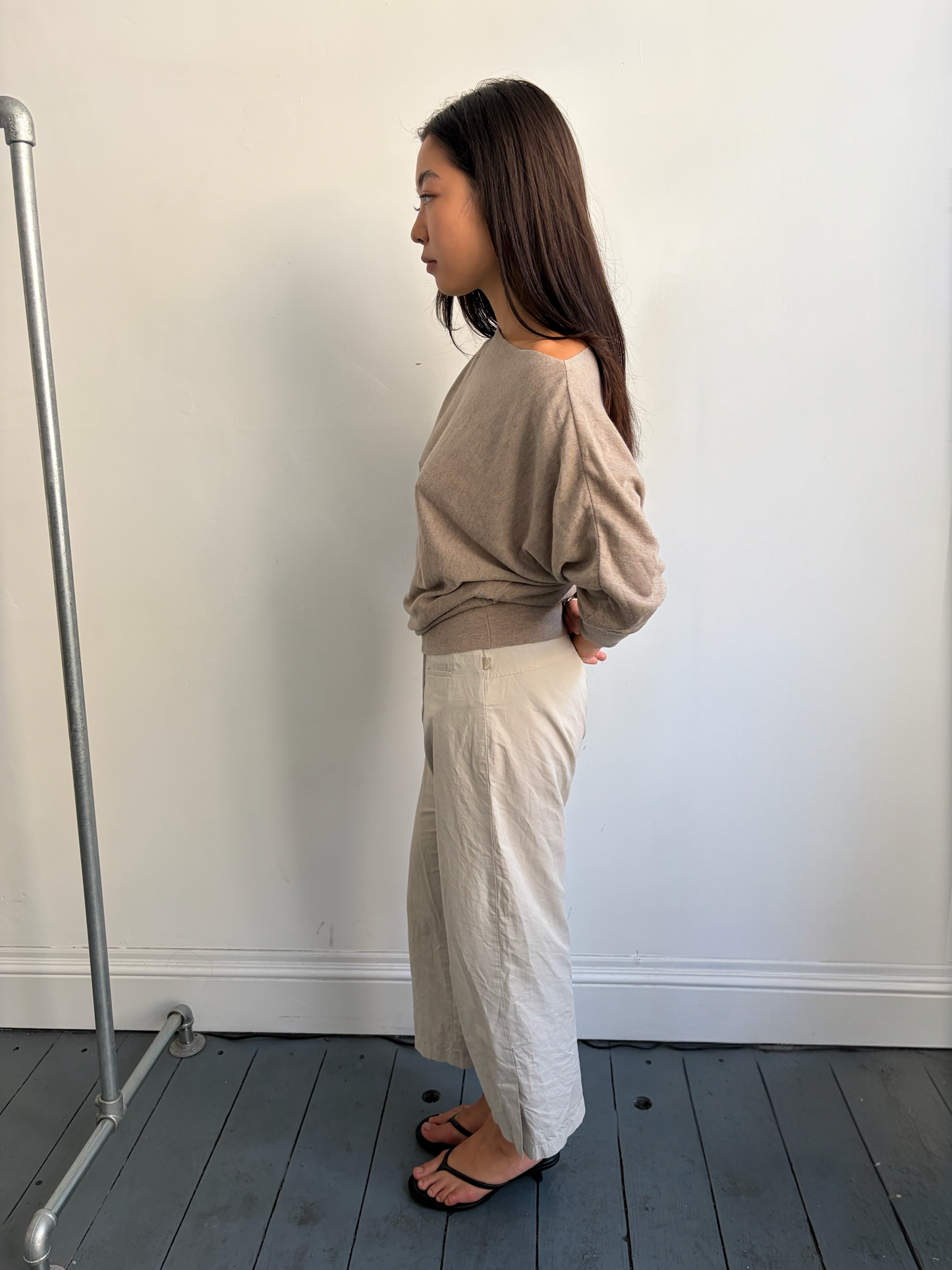 Off the shoulder Jumper