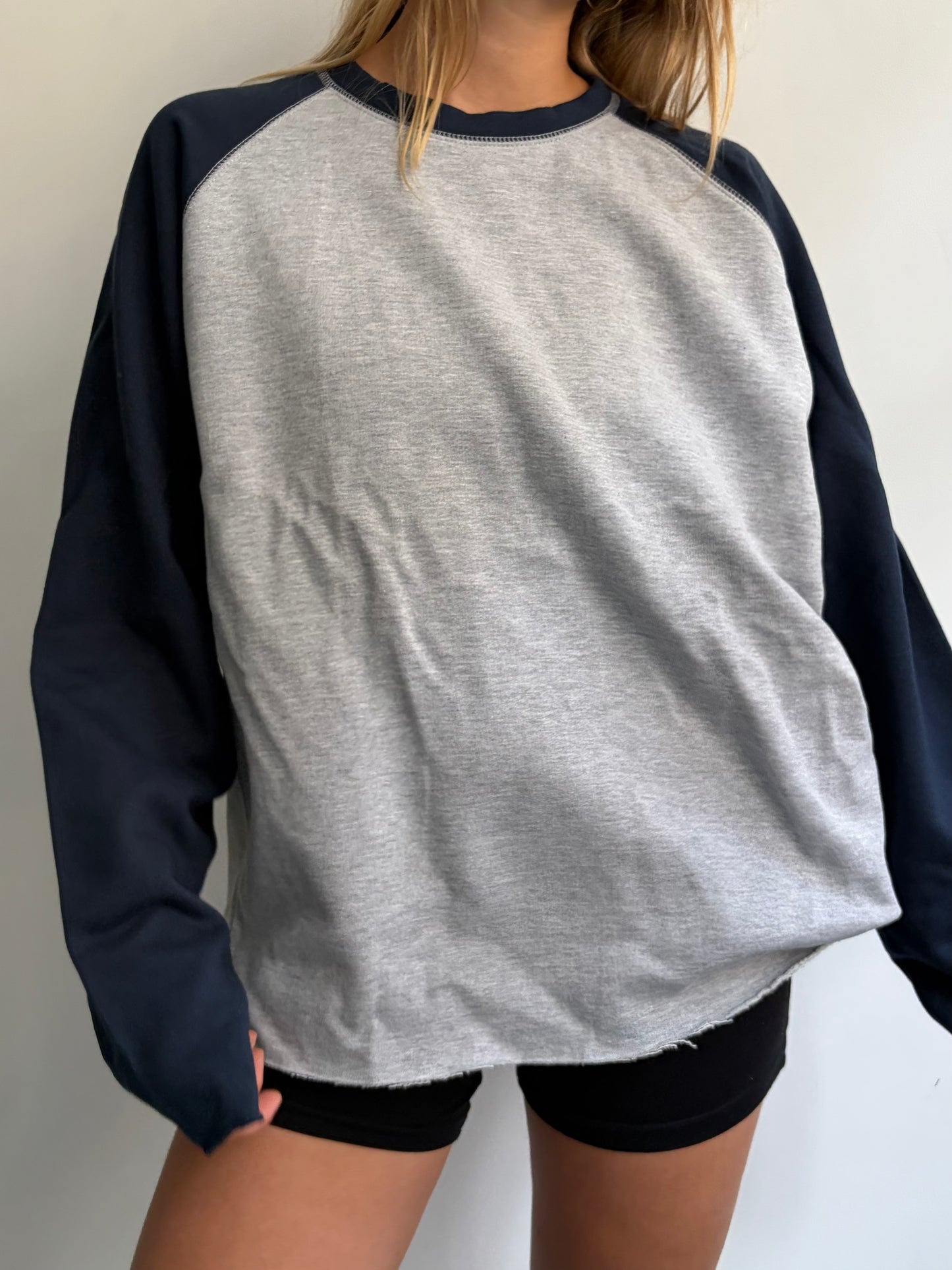Raglan Sleeve Sweatshirt