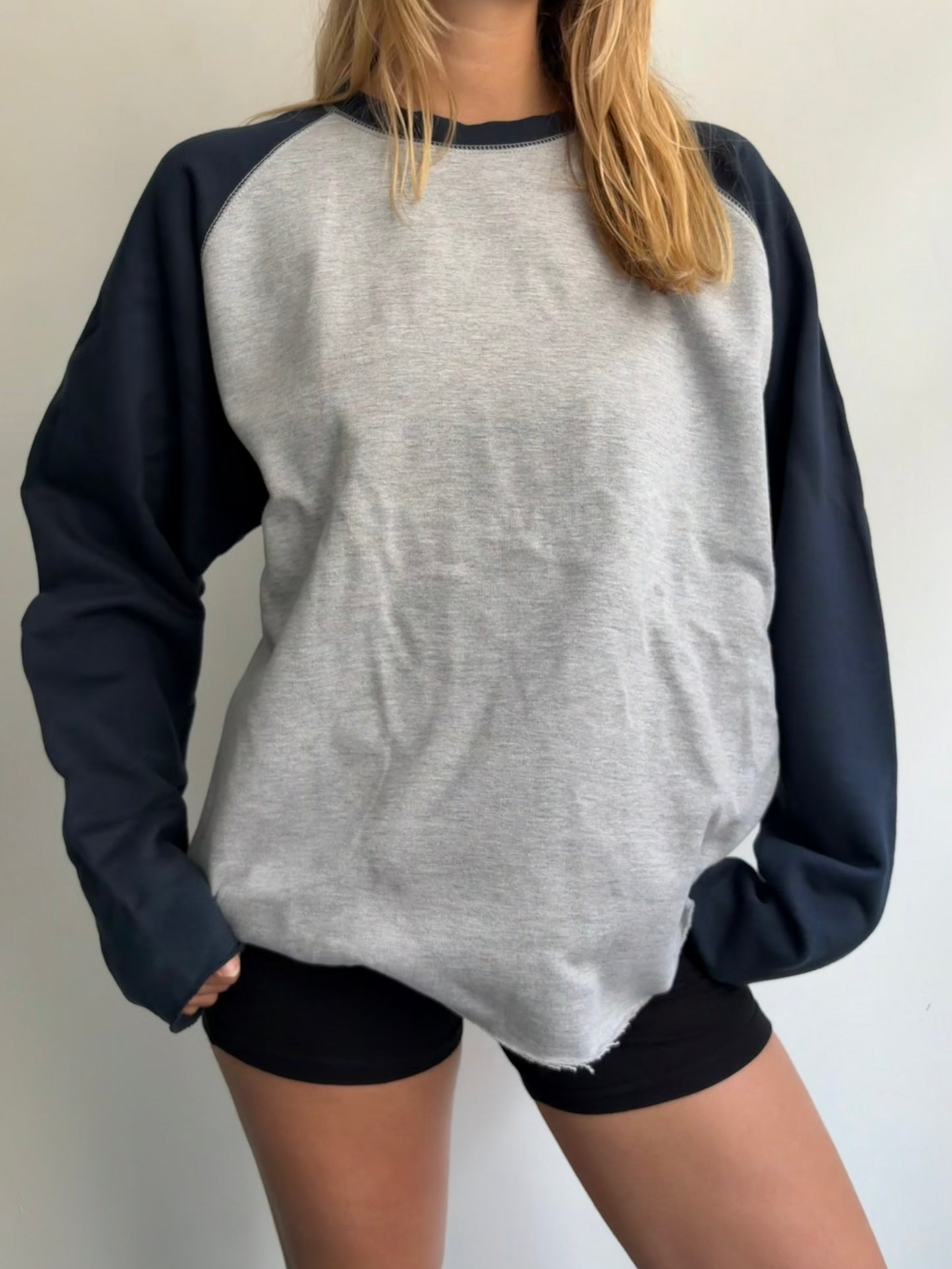 Raglan Sleeve Sweatshirt